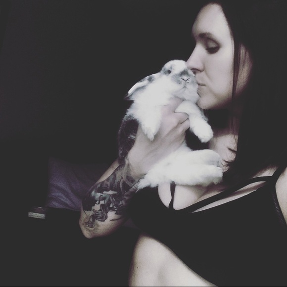 Meet your Posher, Melissa - Picture 1 of 1